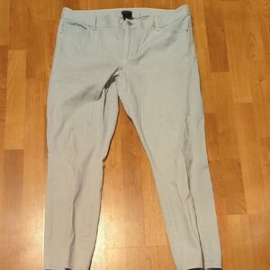 Ann Taylor Factory Light Gray Ankle Pants Curvy 14